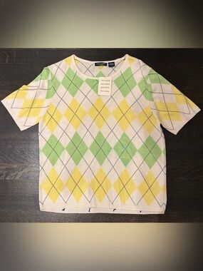 Evelyn & Arthur Argyle Short-Sleeve Crewneck Silk Sweater in Yellow & Green